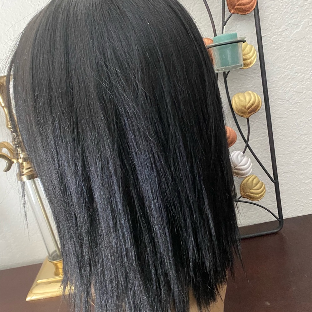 Short bob - Picture 4 of 9